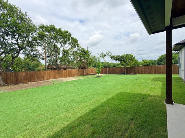242 Prasifka Street, Hutchins, TX 75141