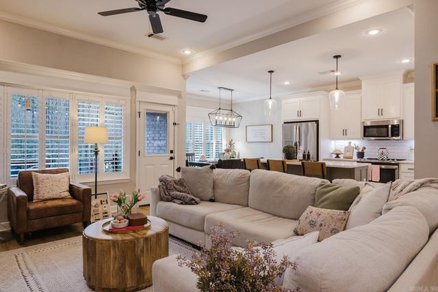 18556 Parkway Pines Drive, Bauxite, AR 72011