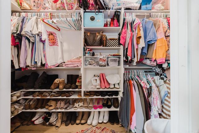 18556 Parkway Pines Drive, Bauxite, AR 72011