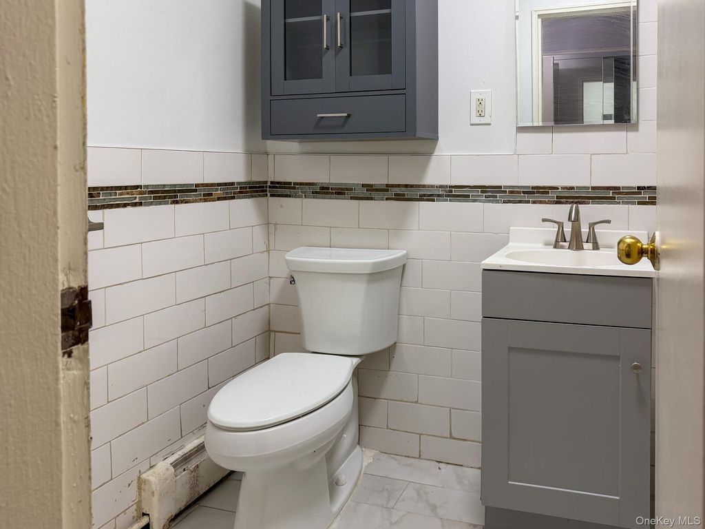 222 Smith 3B, Freeport, NY 11520 — photo 2