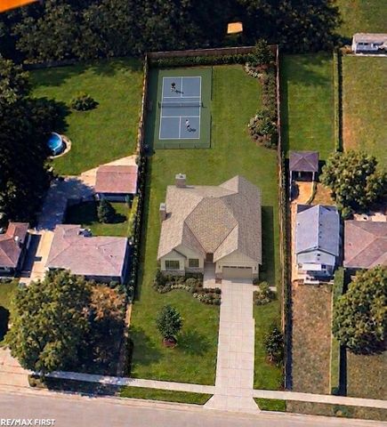 29717 Greater Mack Street, Saint Clair Shores, MI 48082