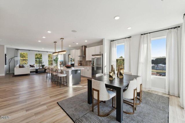 905 Ball Field Alley 302, Cary, NC 27511