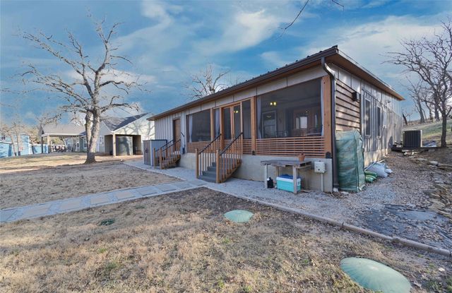 441 Cozy Cove Court, Chico, TX 76431