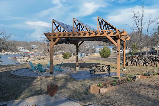 441 Cozy Cove Court, Chico, TX 76431