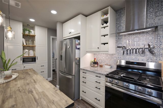 441 Cozy Cove Court, Chico, TX 76431