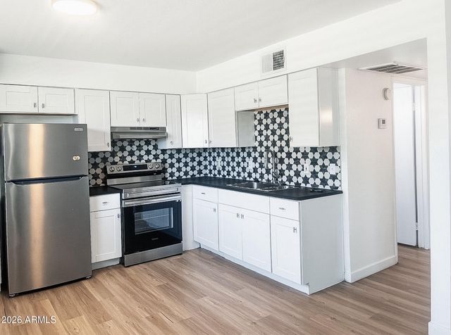 1808 N 31ST Street 08, Phoenix, AZ 85008