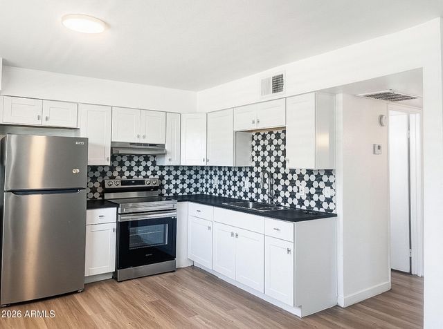 1808 N 31ST Street 08, Phoenix, AZ 85008