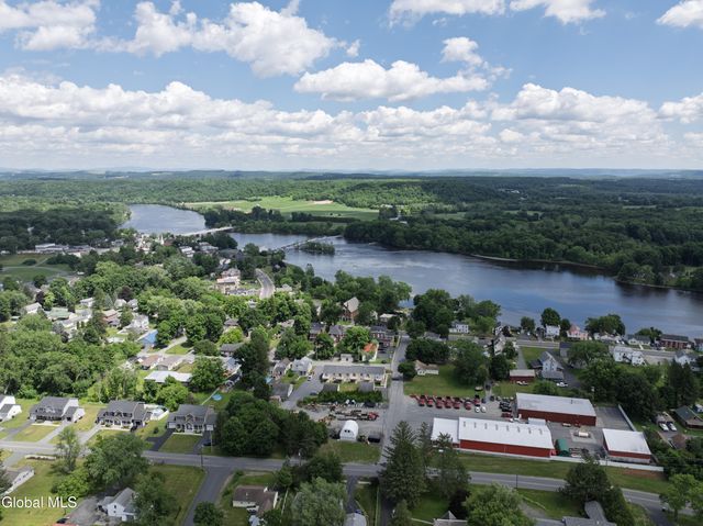 3 Dorchester Drive, Stillwater, NY 12170