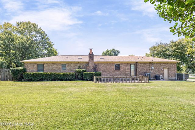 4809 Sussex Dr, Shepherdsville, KY 40165