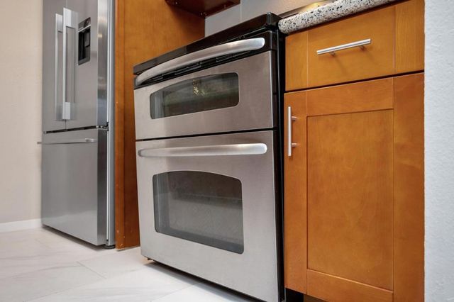 359 Half Moon Lane 113, Daly City, CA 94015