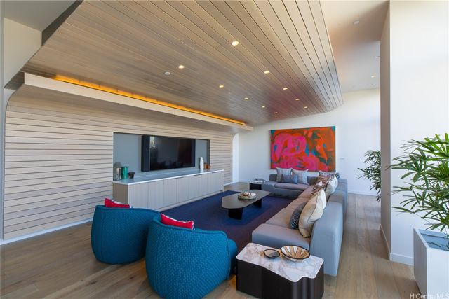 1001 Queen Street 2605, Honolulu, HI 96814