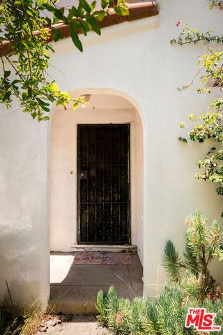 733 N Sierra Bonita Avenue, Los Angeles, CA 90046