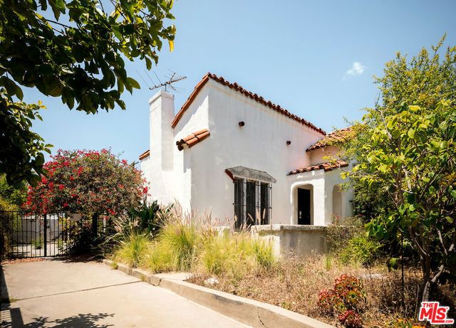 733 N Sierra Bonita Avenue, Los Angeles, CA 90046