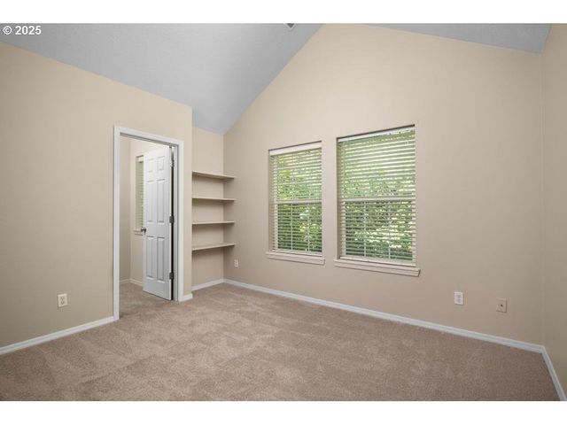 1112 Se ALIKA Ave, Hillsboro, OR 97123
