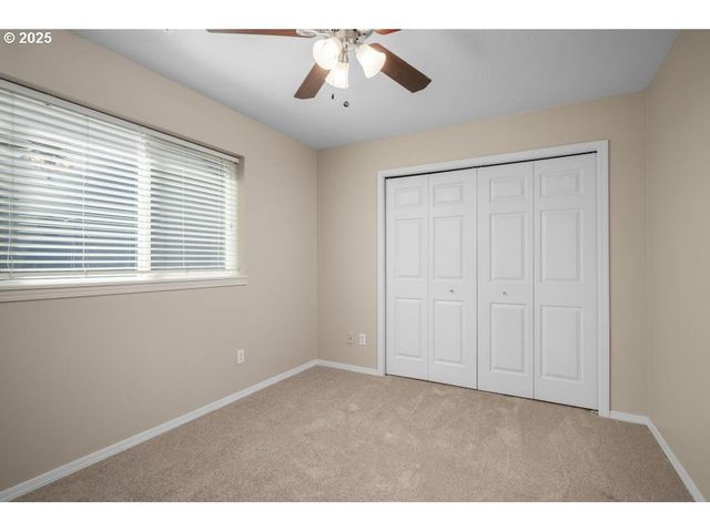 1112 Se ALIKA Ave, Hillsboro, OR 97123
