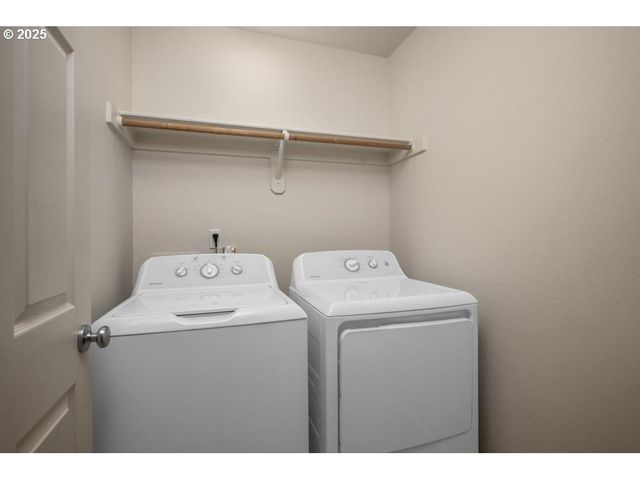 1112 Se ALIKA Ave, Hillsboro, OR 97123