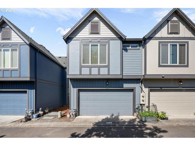 1112 Se ALIKA Ave, Hillsboro, OR 97123