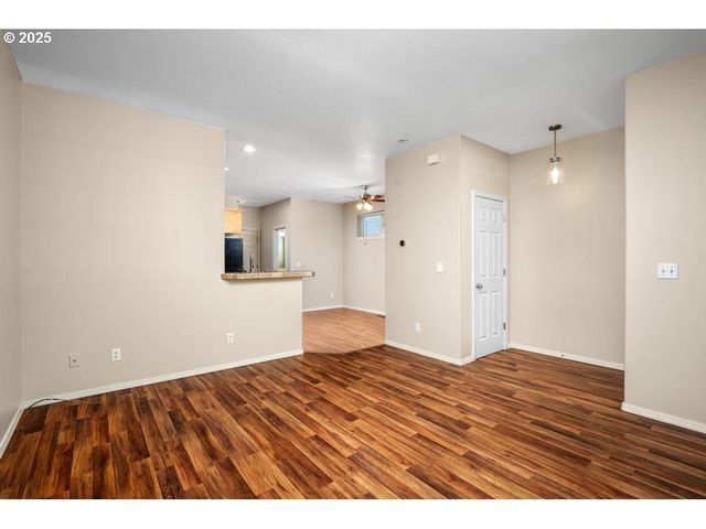 1112 Se ALIKA Ave, Hillsboro, OR 97123