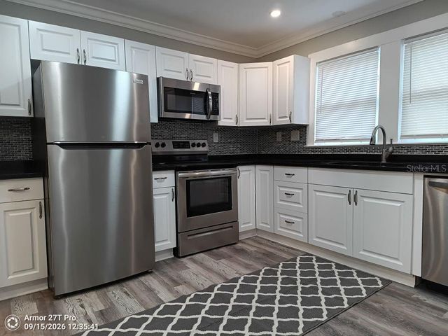 504 4TH AVENUE E, Bradenton, FL 34208