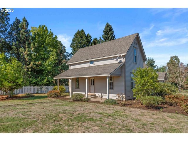 36175 S HIGHWAY 213, Molalla, OR 97038