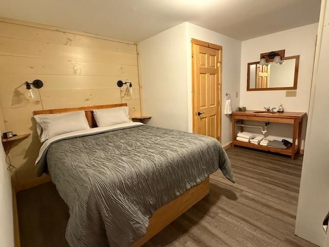 136 Vermont Route 100, Dover, VT 05356