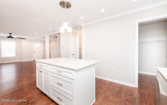 11516 Bellewood Garden Ct, Louisville, KY 40223