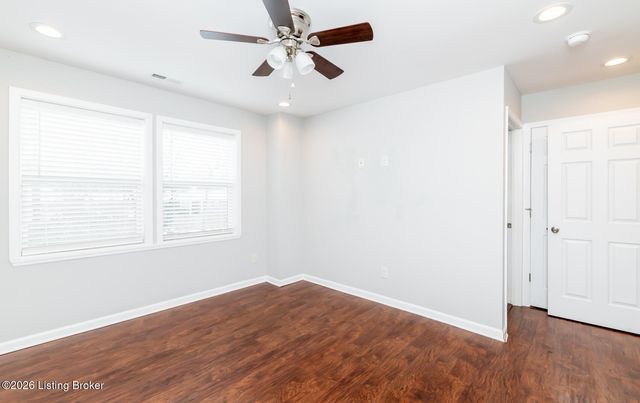 11516 Bellewood Garden Ct, Louisville, KY 40223