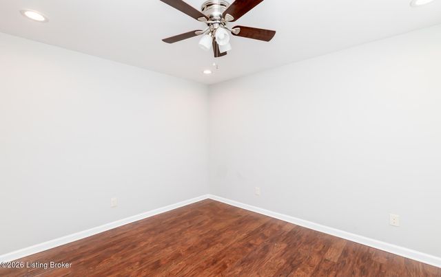 11516 Bellewood Garden Ct, Louisville, KY 40223