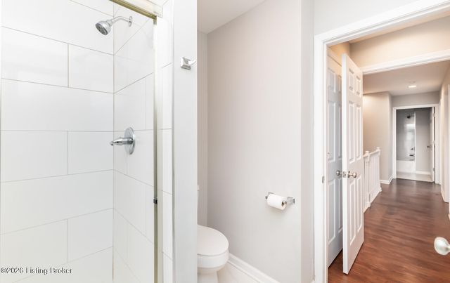 11516 Bellewood Garden Ct, Louisville, KY 40223