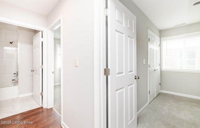 11516 Bellewood Garden Ct, Louisville, KY 40223