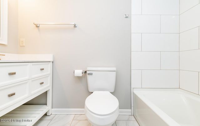 11516 Bellewood Garden Ct, Louisville, KY 40223