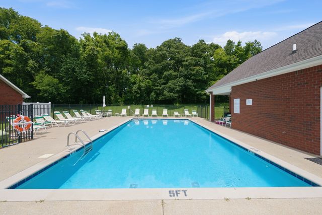 1300 Villa Cir, Lebanon, TN 37090