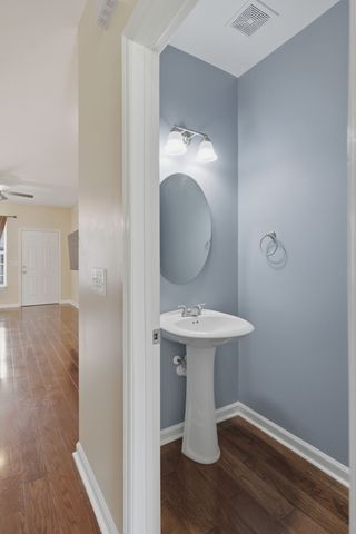1300 Villa Cir, Lebanon, TN 37090