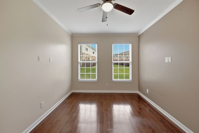 1300 Villa Cir, Lebanon, TN 37090