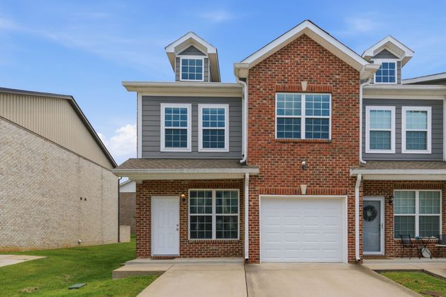1300 Villa Cir, Lebanon, TN 37090