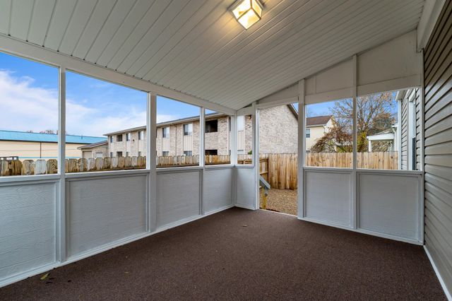 1320 East Pea Ridge Road, Huntington, WV 25705