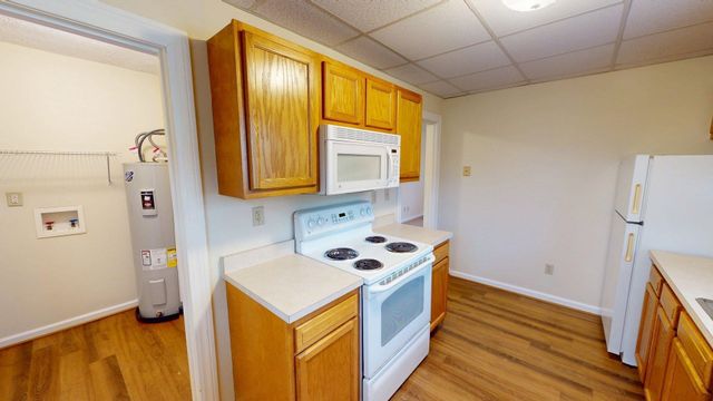 1320 East Pea Ridge Road, Huntington, WV 25705