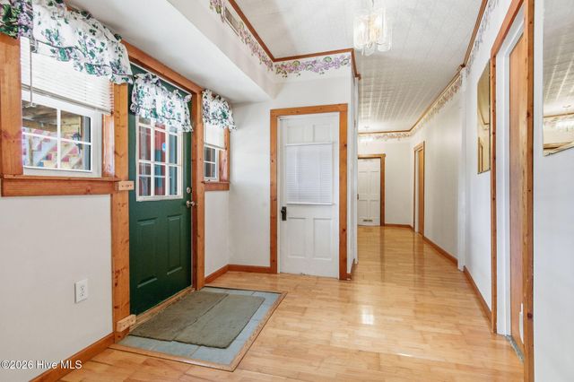 201 N Wilmington Street, Richlands, NC 28574