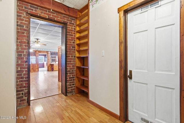 201 N Wilmington Street, Richlands, NC 28574