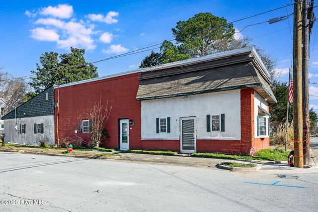 201 N Wilmington Street, Richlands, NC 28574