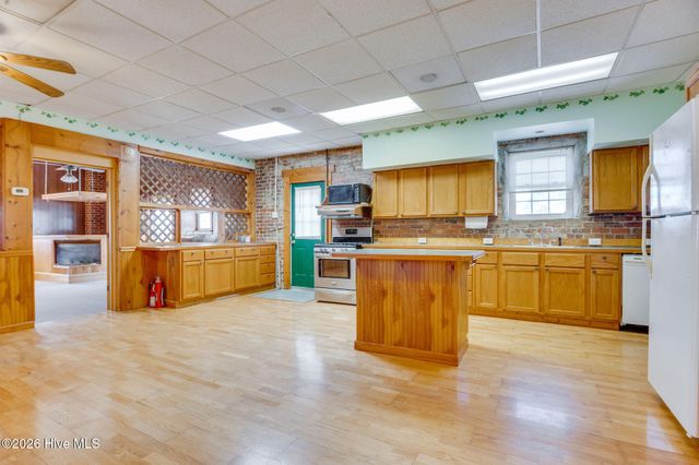 201 N Wilmington Street, Richlands, NC 28574