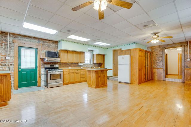 201 N Wilmington Street, Richlands, NC 28574