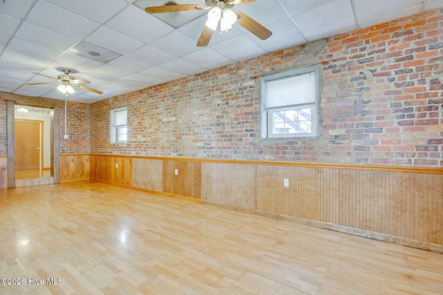 201 N Wilmington Street, Richlands, NC 28574