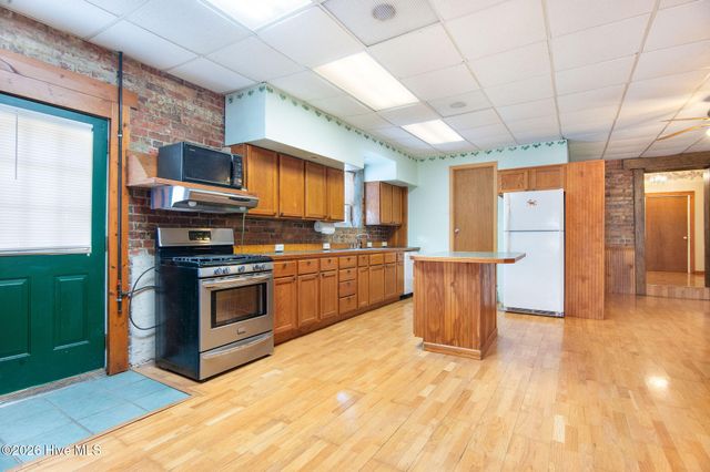 201 N Wilmington Street, Richlands, NC 28574