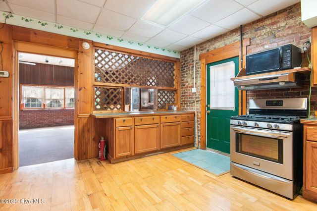 201 N Wilmington Street, Richlands, NC 28574