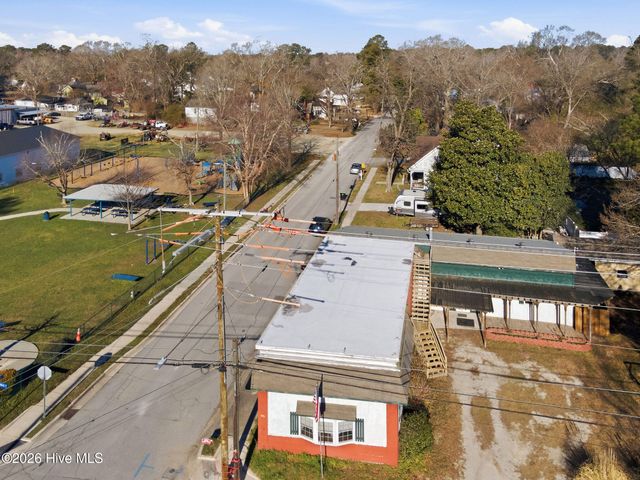 201 N Wilmington Street, Richlands, NC 28574