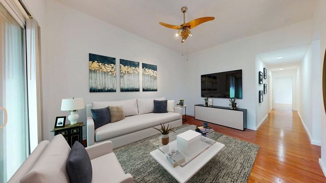 72-74 Chelsea St 9, Boston, MA 02128