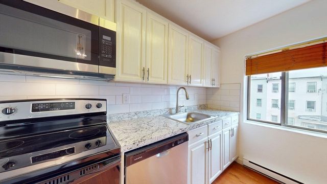72-74 Chelsea St 9, Boston, MA 02128