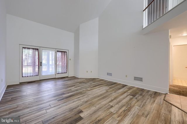 211 WILLOW VALLEY DR, Lancaster, PA 17602