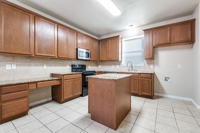 7729 Oak Garden Trail, Dallas, TX 75232